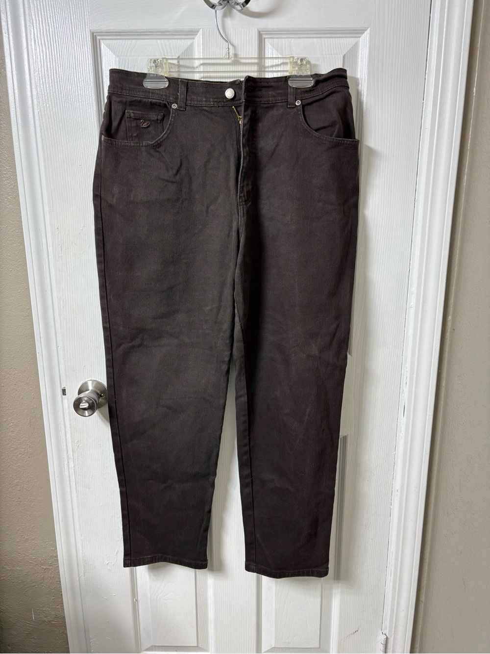 Gloria Vanderbilt Woman’s Black Straight Jeans